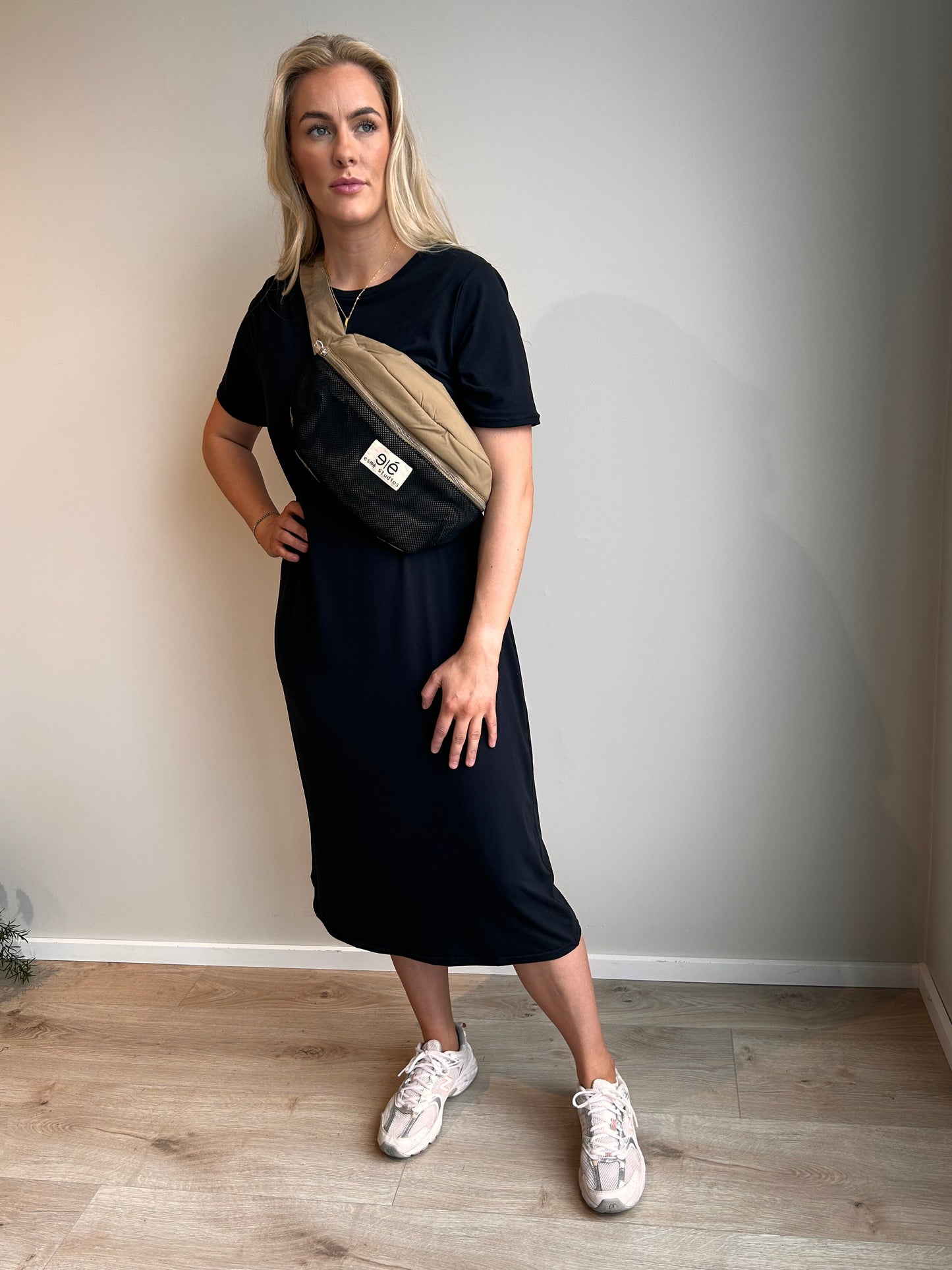 Alma kjóll t-shirt svartur