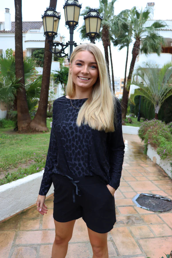 Alma LS top Dark grey leo