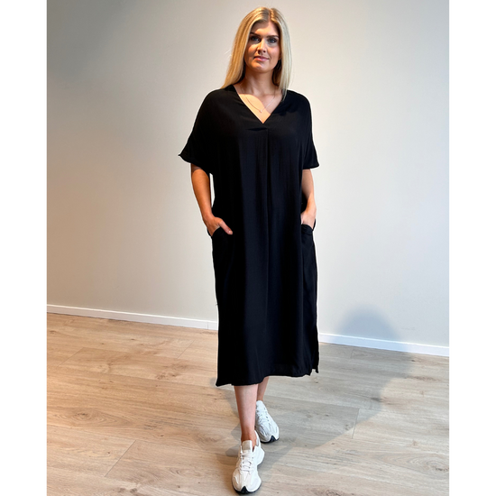 Otine -Tunic-dress svartur