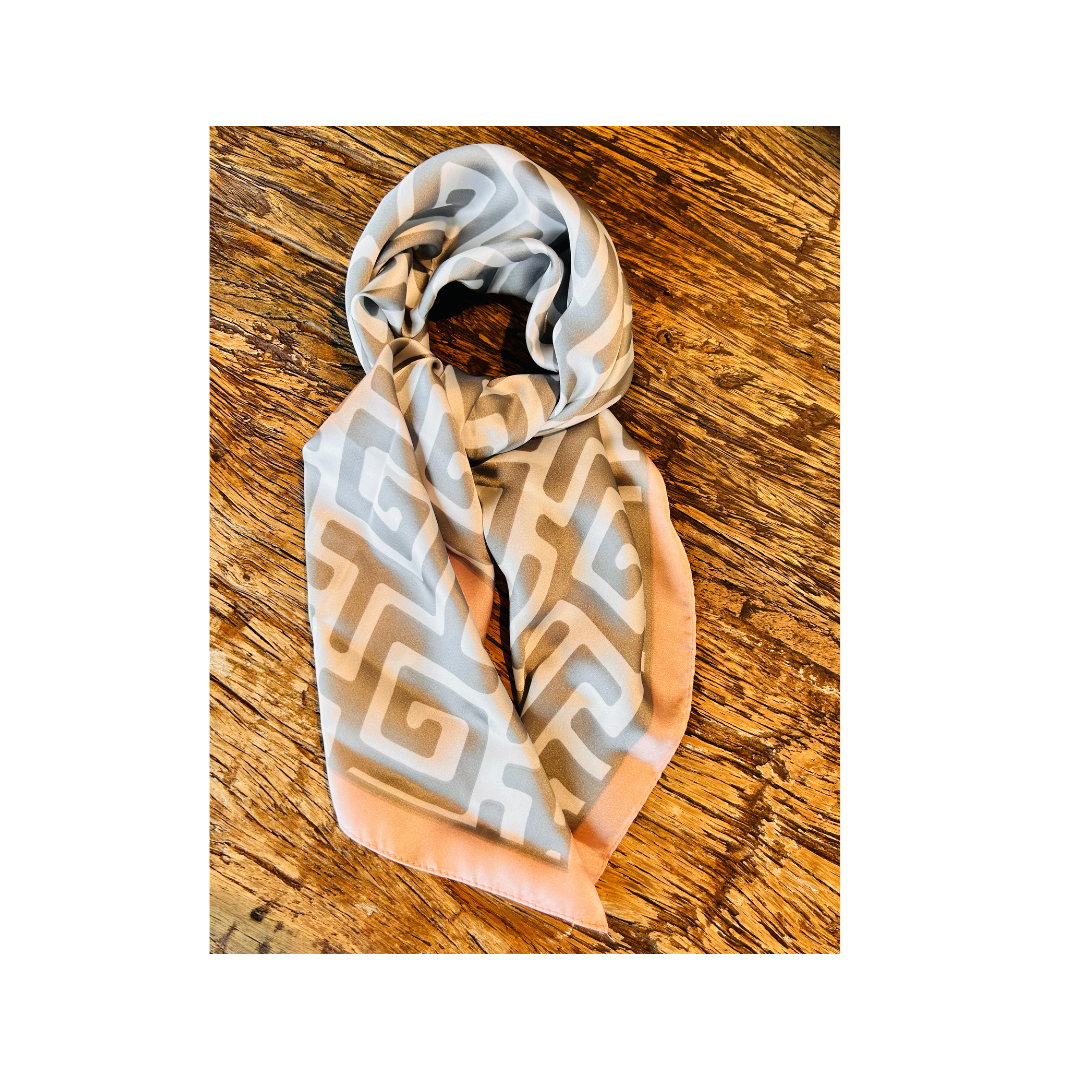 Klútur Fendi pink grey