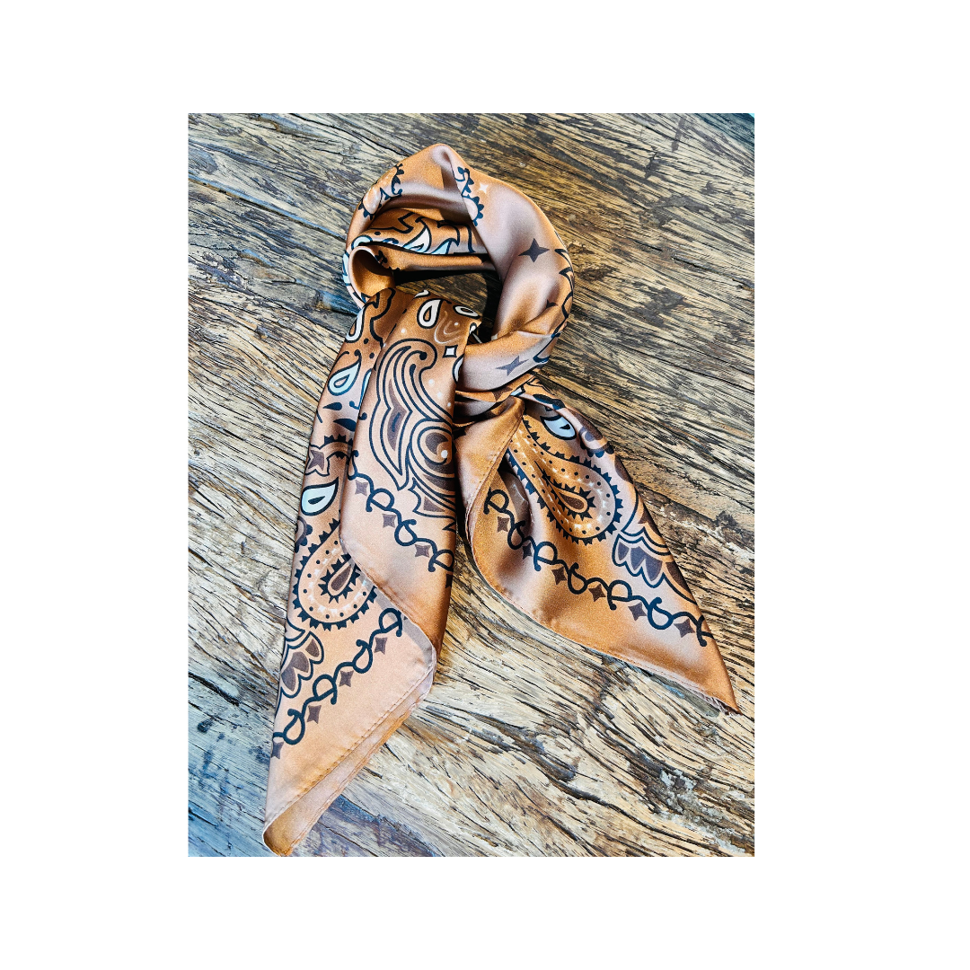 scarf brown with black pattern