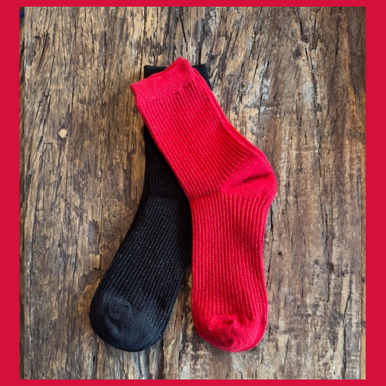 Lurex svartir og rauðir  sokkar 2 stk