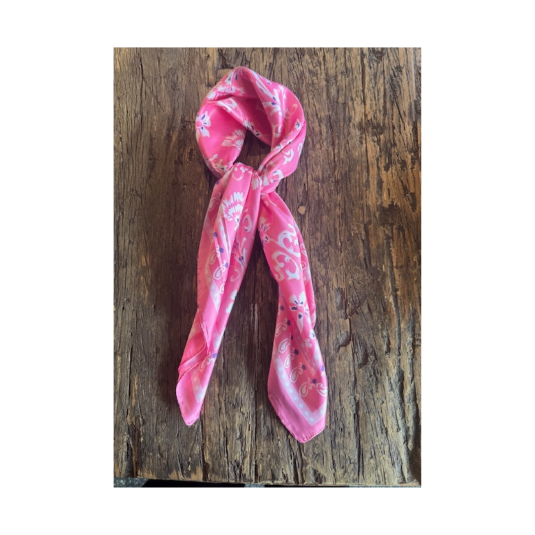 Klútur Bleikur og hvítur