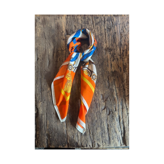 Klútur orange, blue, white