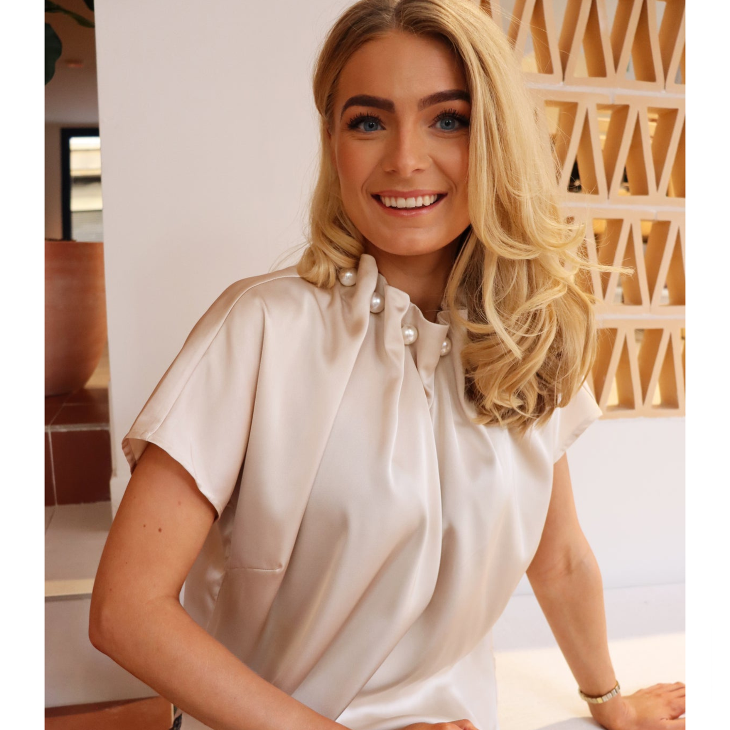 Pip Pearl blouse Champagne