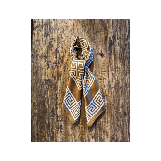 Klútur Fendi brúnn og off white