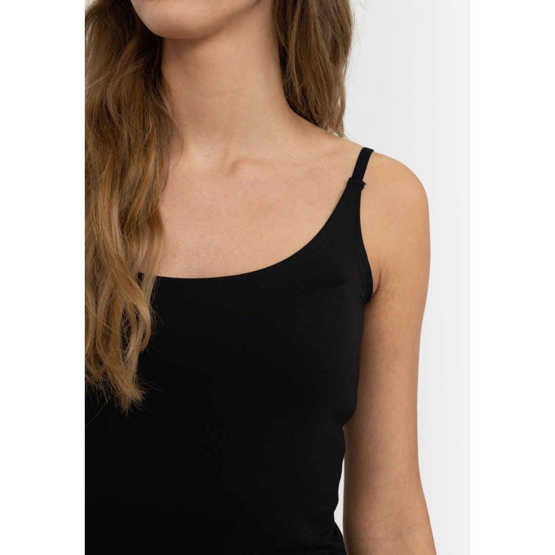 Esmé toppur Singlet black